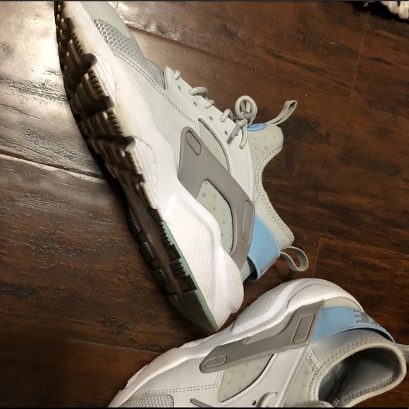 Nike air sneakers. - Picture 4 of 5